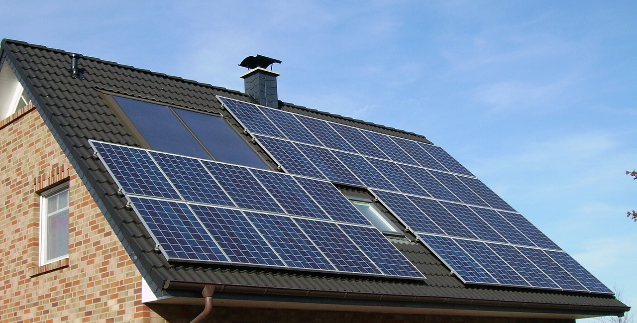 solar panel array 1591358 1280 skeeze pixabay