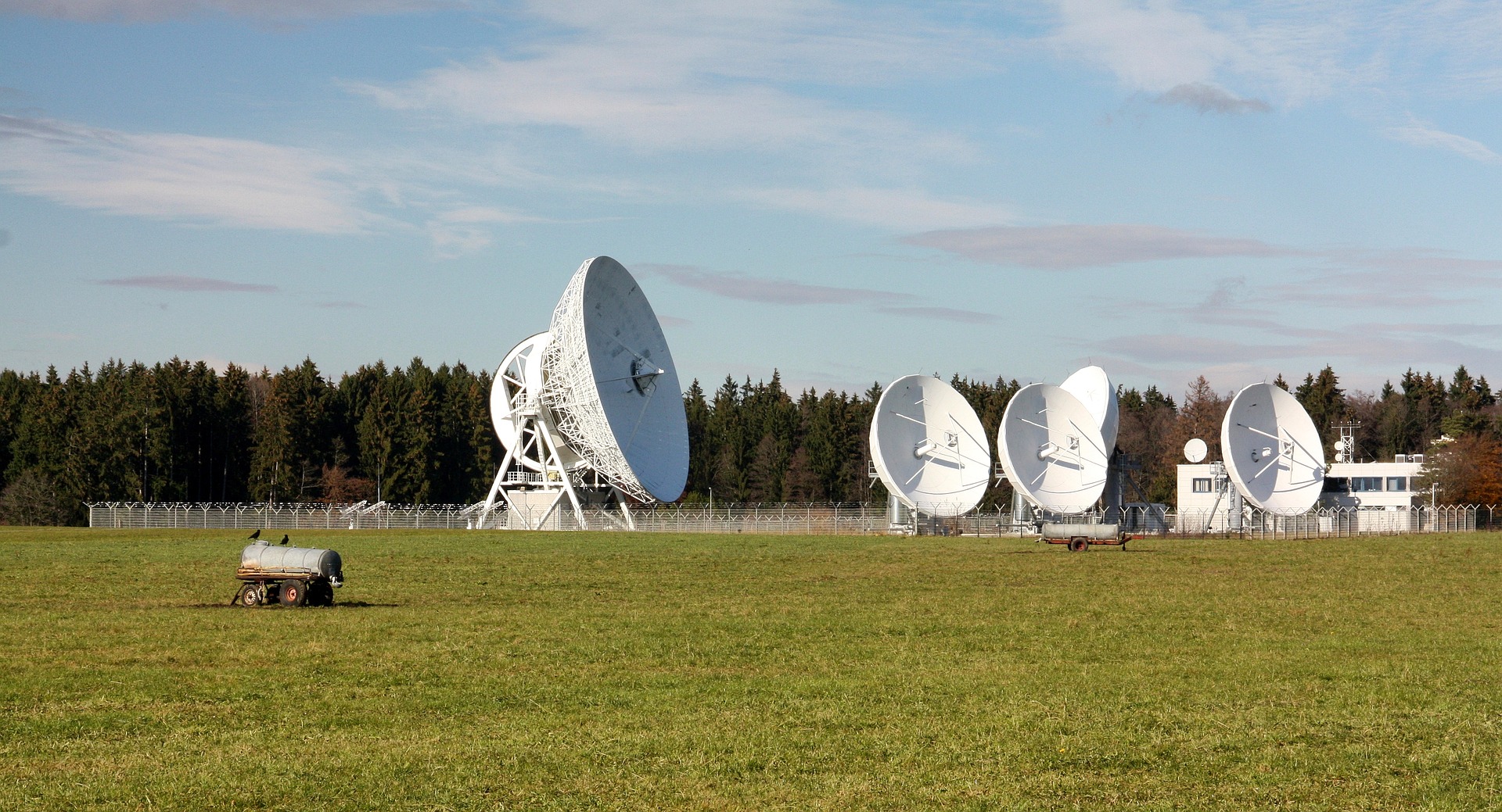 Funkradar holziju pixabay