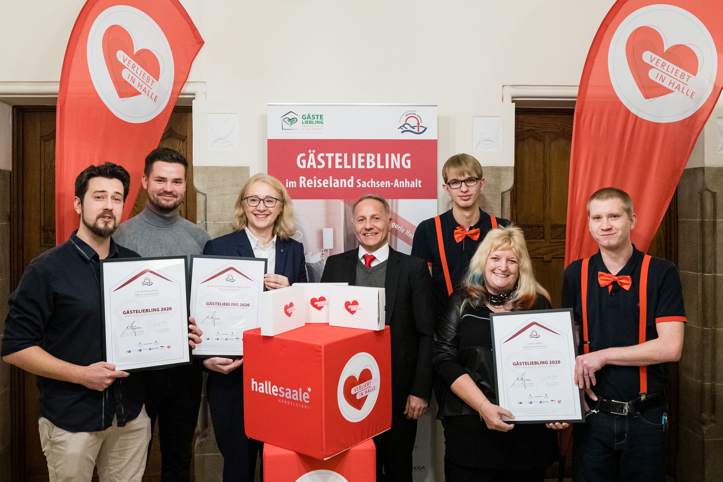 Regionalsieger GÄSTELIEBLING 2020Halle (Saale ©Jens Schlueter Halle Regionalsieger Gaesteliebling Hotel Fewo Pension und Stadtmarketing Halle (c)Jens Schlueter