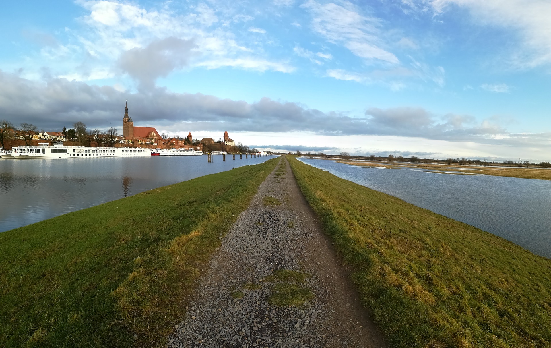 TAngermünde hobby picturemaker pixabay