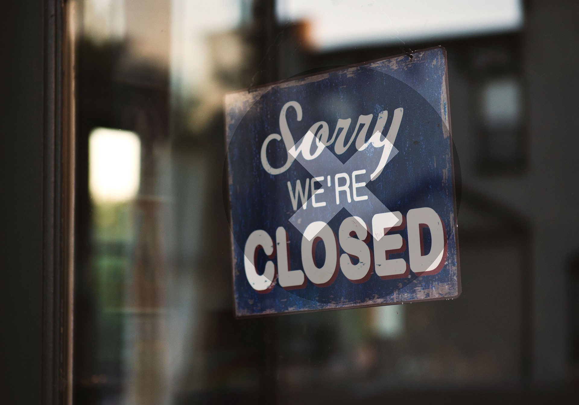 Schild &#34;Sorry we&#39;re closed&#34;