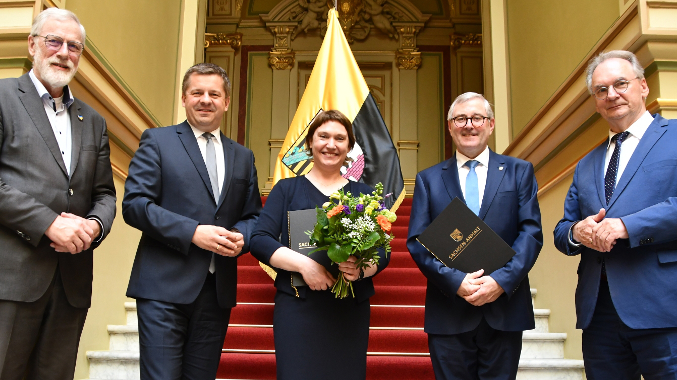 Rainer Robra (von links), Sven Schulze, Stefanie Pötzsch, Dr. Jürgen Ude, Dr. Reiner Haseloff