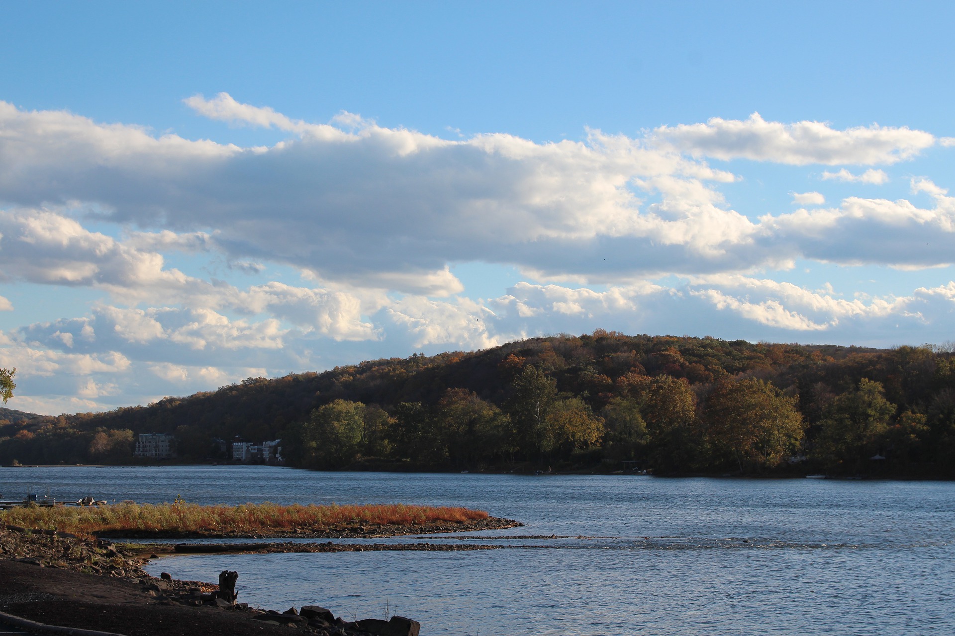 Nationale Tourismusstrategie: Arbeitsprogramm der Bundesregierung veröffentlicht ©pixabay Blick über See