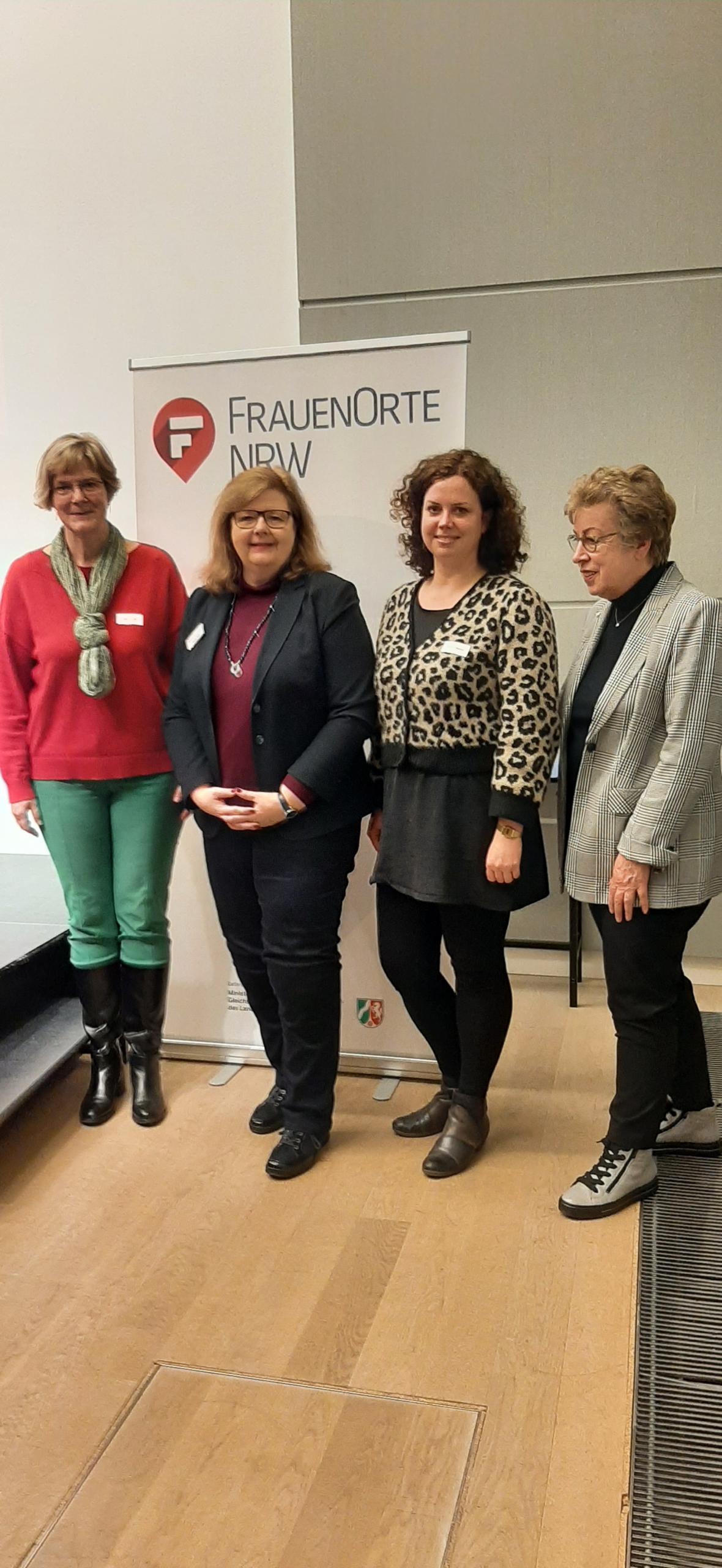 FRAUENORTE Vertreterinnen aus LSA NRW NiSa