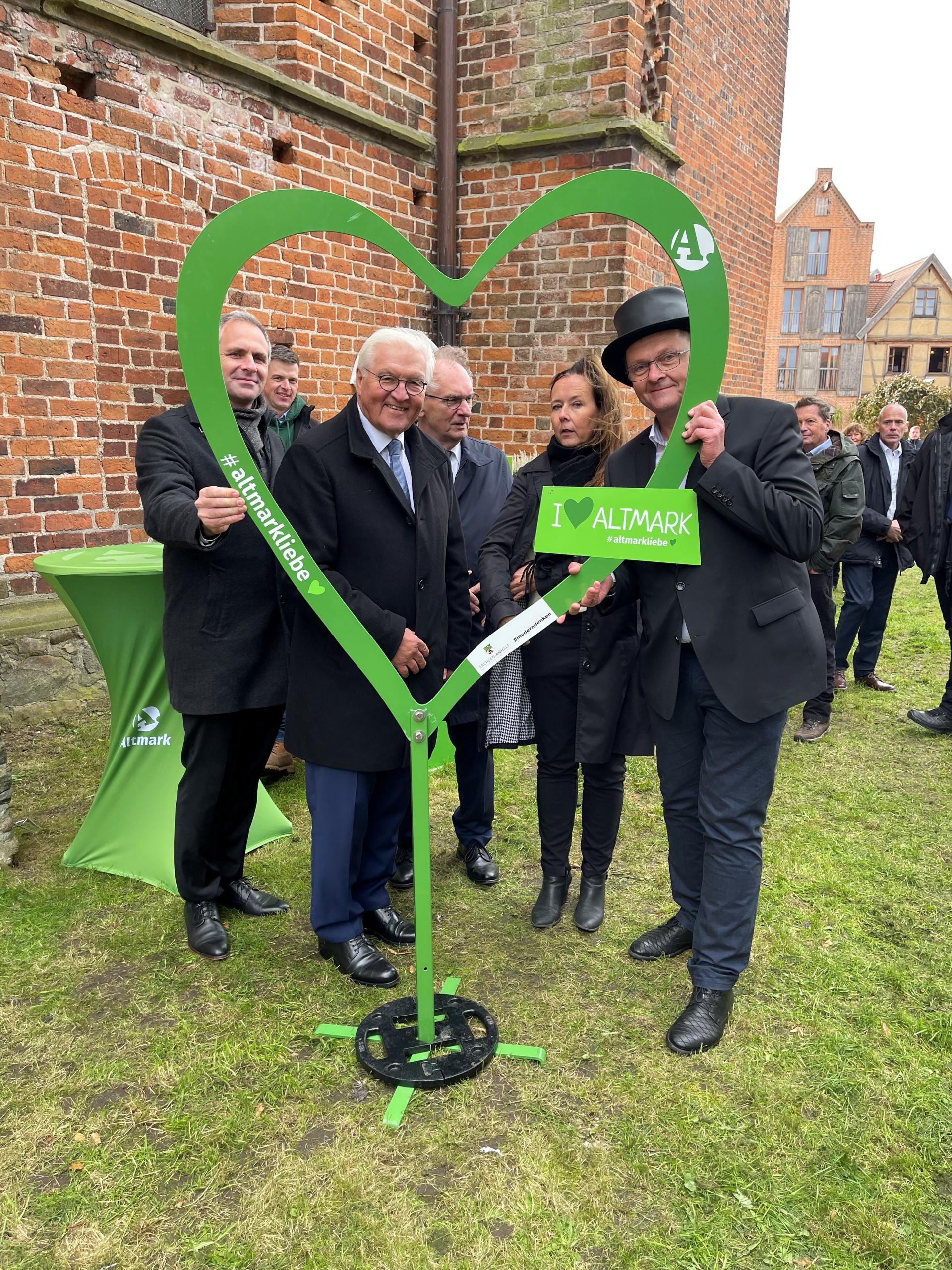 251005 erntekrone altmark c art stephanie grunert 4