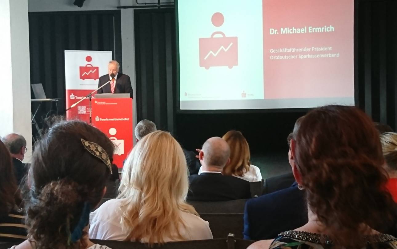 Begrüßung OSV Tourismusbarometer ©Matthias Unfried OSV Tourismusbarometer Foto M.Unfried