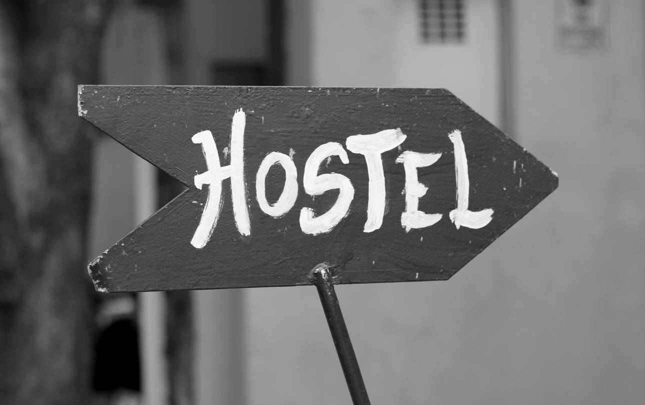 Schild Hostel ©sabrinayrafan_pixabay schild