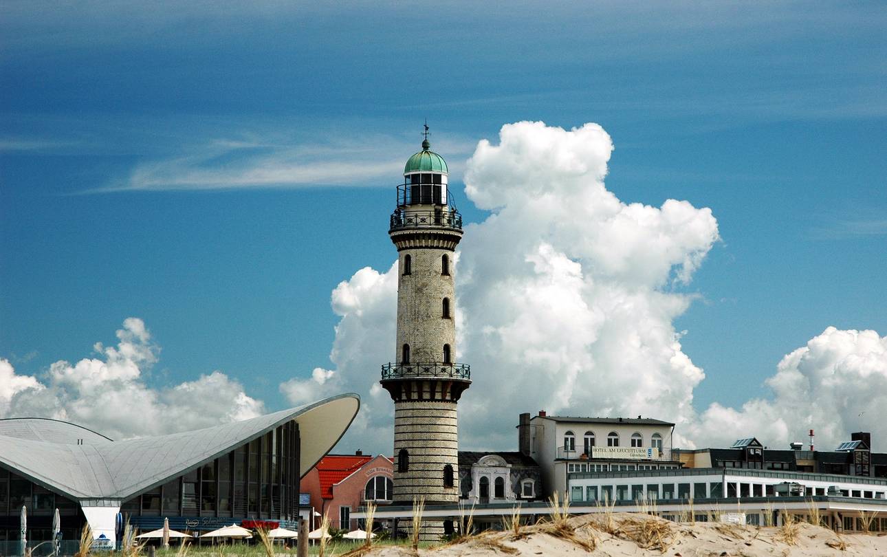 EU-Urlaubsgebiete im Vergleich: Mecklenburg-Vorpommern deutsche Region mit höchster Tourismusintensität. ©pixabay warnemunde 745037 1920