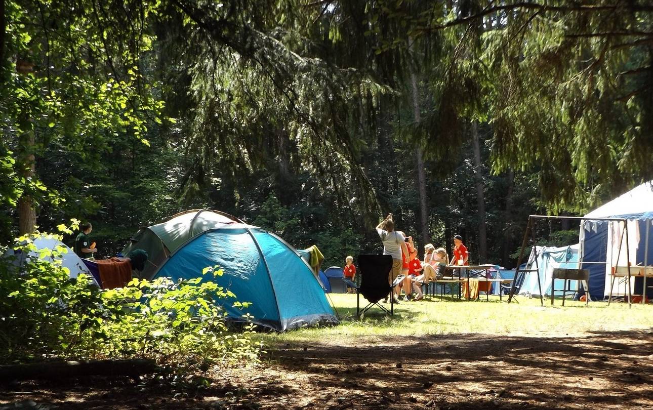 Zelt auf einem Campingplatz