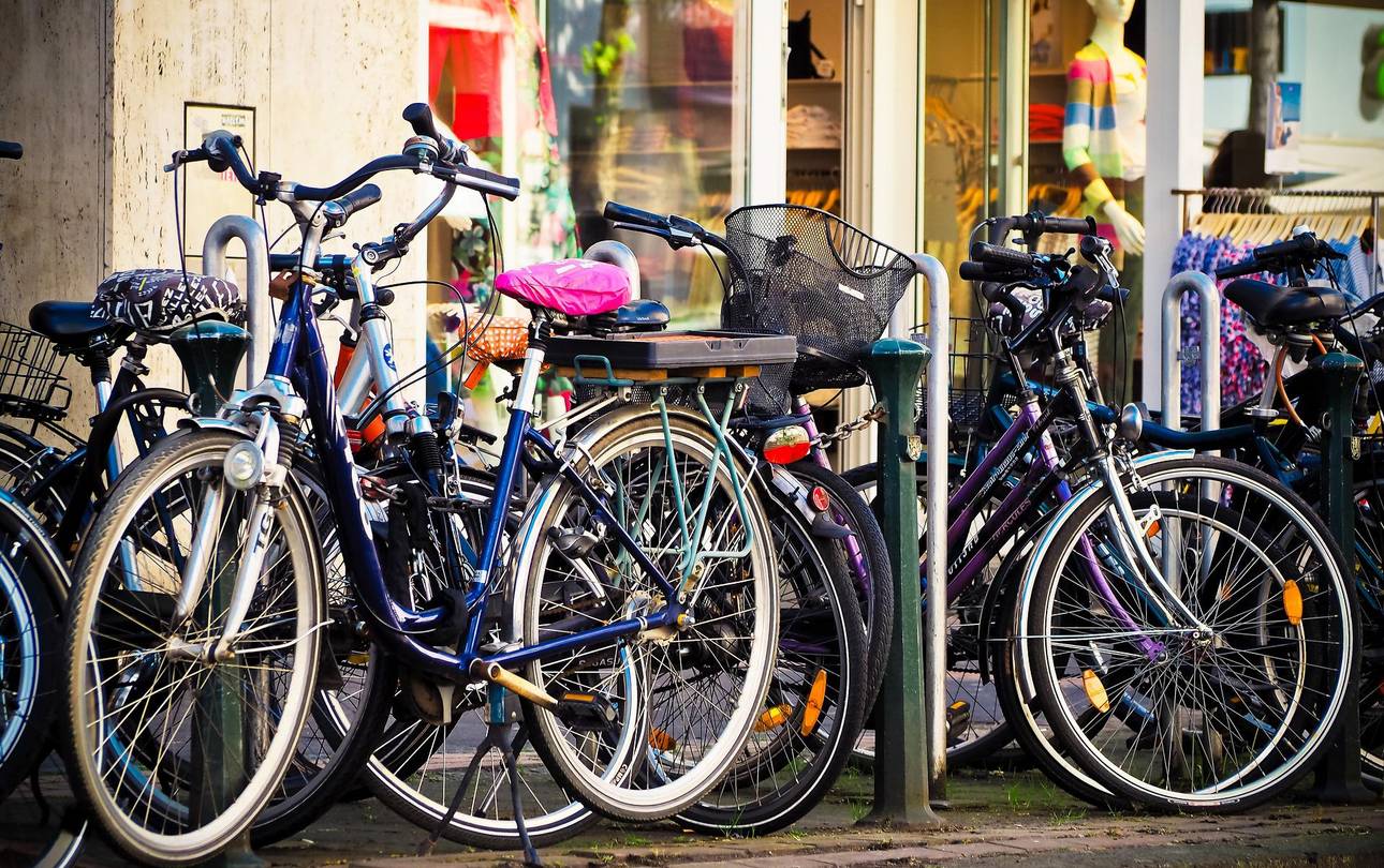 Fahrräder am Fahrradständer