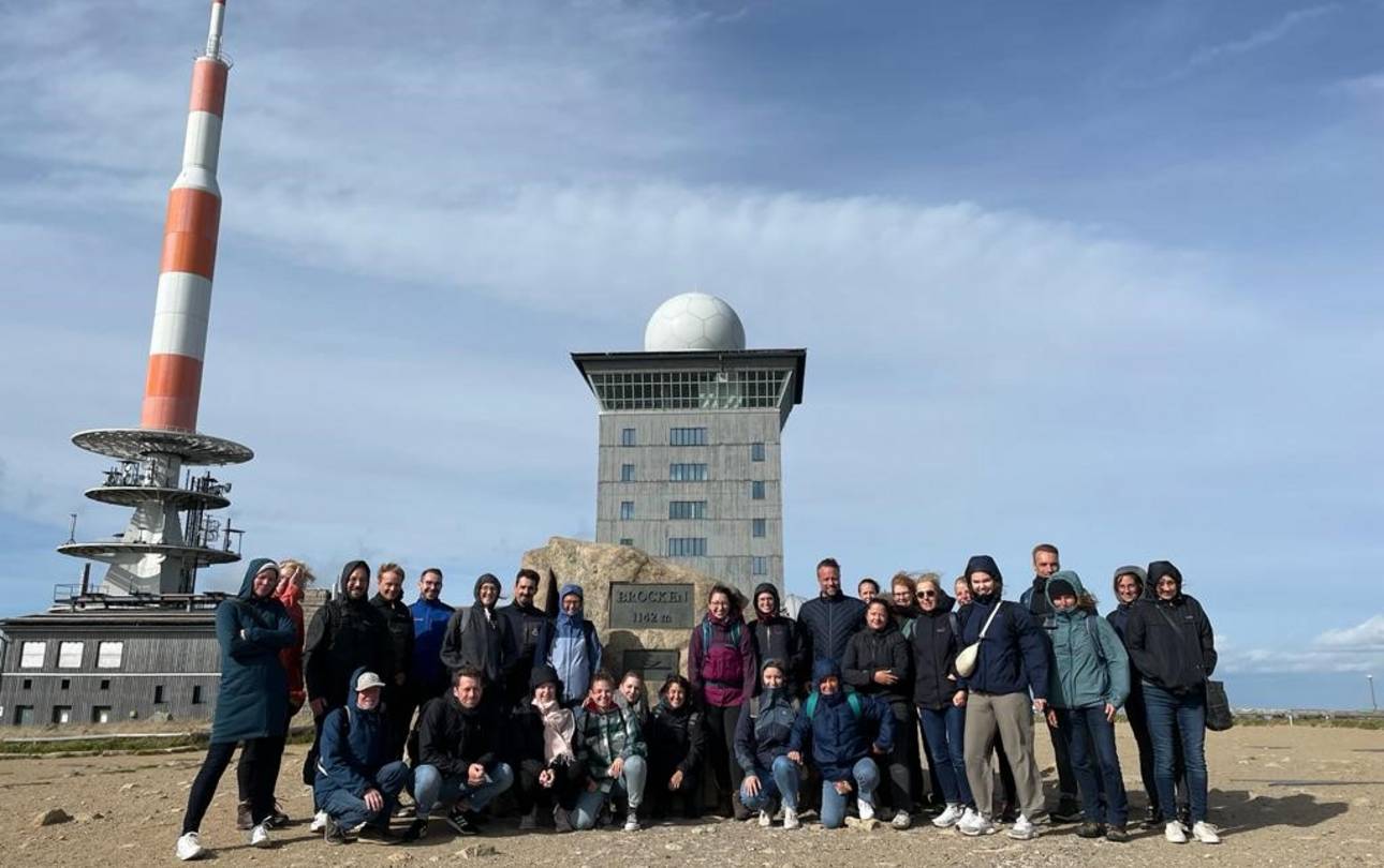 Die nachhaltigsten Reisedestinationen Deutschlands trafen sich in Wernigerode ©Wernigerode Tourismus GmbH Waldwandel erklären war das Thema der Rangerführung des Nationalparks auf dem Brocken.