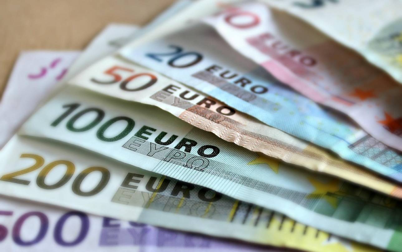 banknotes 209104 1280