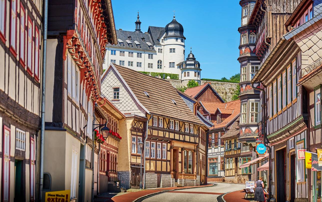 Projekt: Albergo Diffuso Stolberg ©Investitions- und Marketinggesellschaft Sachsen-Anhalt mbH/Lüder Lindau stolberg niedergasse blick zum schloss