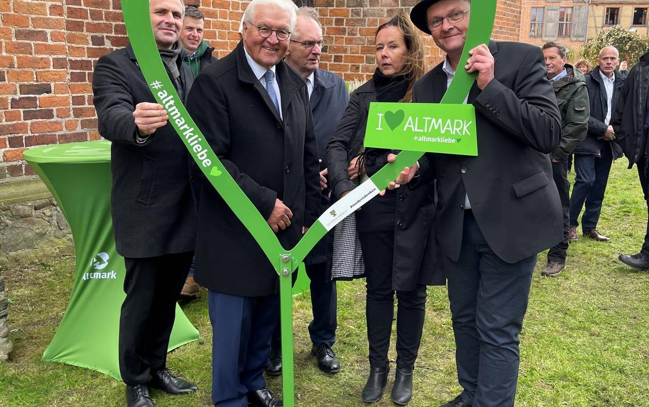 251005 erntekrone altmark c art stephanie grunert 4