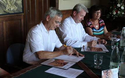 Lizenzunterzeichnung Gästelliebling