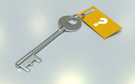 Schlüssel mit Fragezeichenanhänger