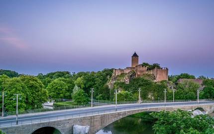 Burg Giebichenstein an der Saale in Halle Burg Giebichenstein in Halle (Saale) flotography pixabay