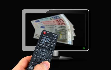 Geld im Fernseher