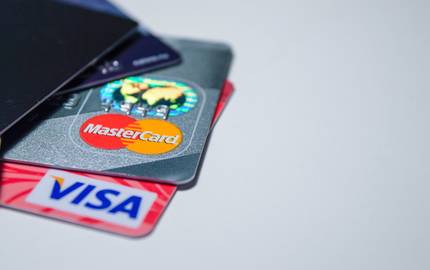 electronic payments 2109610 1920