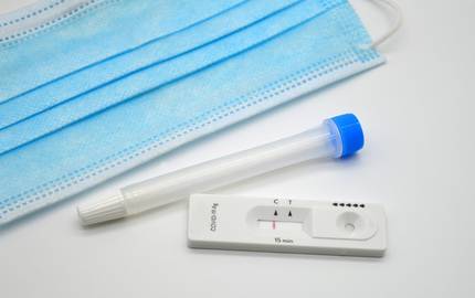 Corona-Test und Mund-Nasen-Schutz