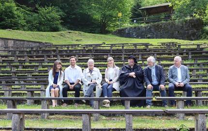 Pressekonferenz Waldbühne von links nach rechts Christiane und Livian Jantosch, Claudia Hacker, Claudia Illiger, Uwe Gajowski, Mario Jantosch, Peter Kohl