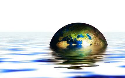 EcoTrophea 2023 ganz im Zeichen von Wasser Erdkugel versinkt in Wasser