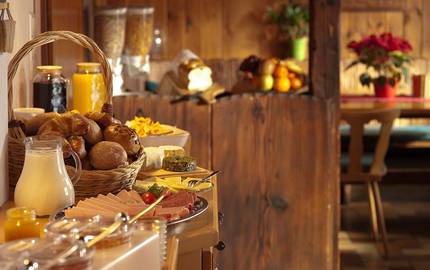 Tag der Regionen 2023 - Aktionsanmeldung läuft Frühstücksbuffet in Hotel