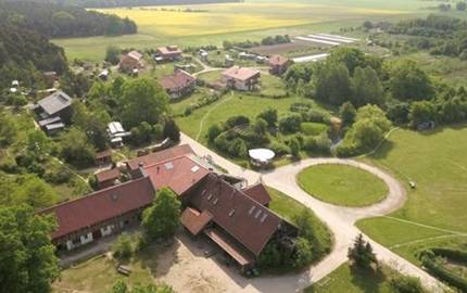Luftaufnahme des Ökodorfes