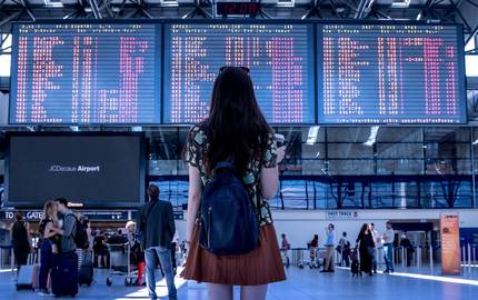 airport 2373727 1280