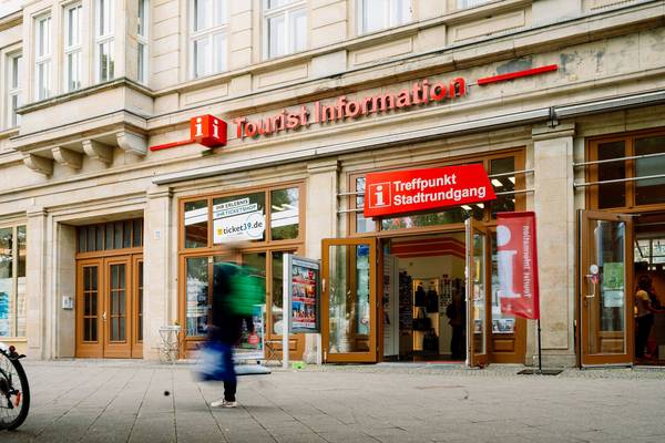 20 Jahre i-Marke: Über 750 Touristinformationen setzen auf geprüfte Qualität Tourist Information Magdeburg